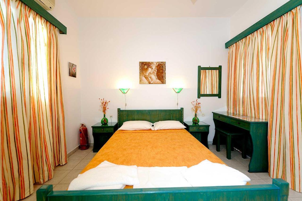 Manousos Rooms Adamantas  Exteriér fotografie